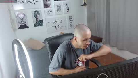 Snapshot of jerry_cock chatting on 18, 10, 2025 jerry_cock online show from 18, 10, 2025
