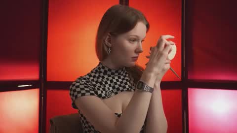 Molly online show from 8, 11, 2025