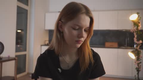 Molly online show from 14, 11, 2025