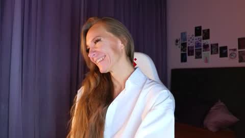 Snapshot of jesica_moon_peachy chatting on 18, 9, 2025 jesica_moon_peachy online show from 18, 9, 2025