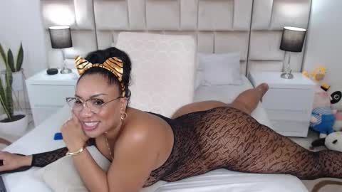 Snapshot of jesicataylorx chatting on 31, 10, 2025 JESICA online show from 31, 10, 2025