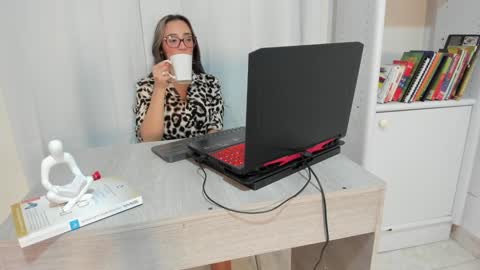 Snapshot of jess1ca_herrera chatting on 27, 1, 2025 jessica herreraToday I will be your devil and you my victim online show from 27, 1, 2025