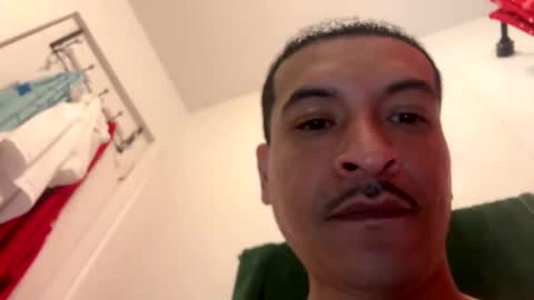 Hungjessy online show from 14, 12, 2025