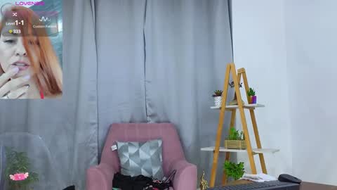 bella  adams online show from 20, 12, 2024