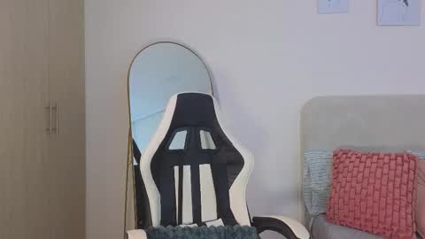 Snapshot of jessey_adams chatting on 15, 2, 2026 bella adams online show from 15, 2, 2026