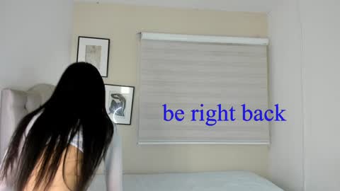 Snapshot of jessi_powel chatting on 10, 1, 2025 Jess online show from 10, 1, 2025