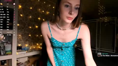 Snapshot of jessica_jane_ chatting on 28, 2, 2025 Mila online show from 28, 2, 2025