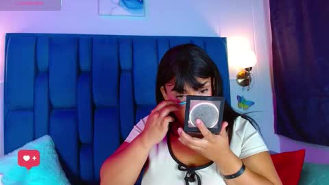 Jessica Evan online show from 3, 10, 2025