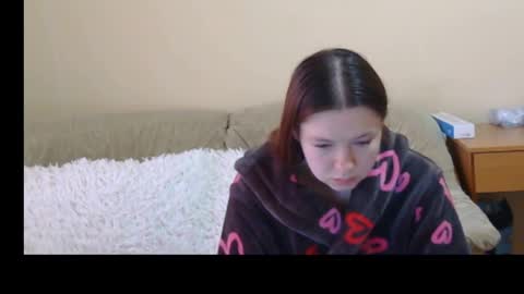 Snapshot of jessicaholland1 chatting on 5, 4, 2026 jessicaholland1 online show from 5, 4, 2026