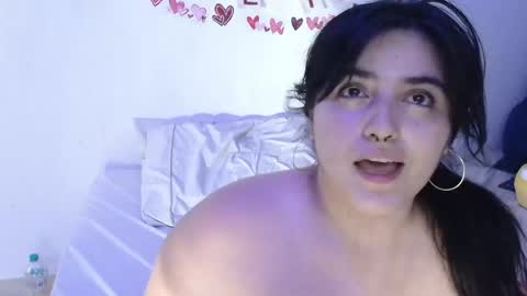 jessicared18 online show from 18, 2, 2025