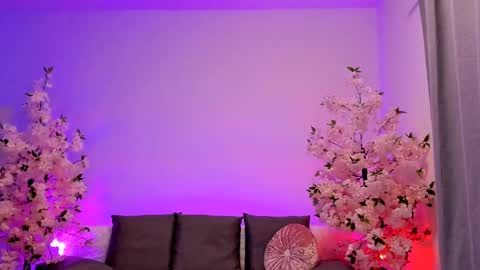 Gloria   online show from 13, 2, 2025