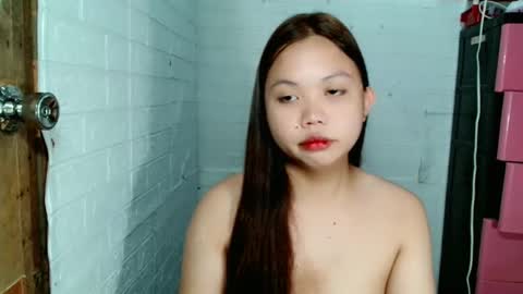 Snapshot of jessiefoxx0 chatting on 5, 2, 2026 Jessie online show from 5, 2, 2026