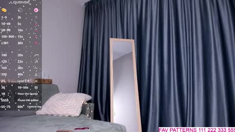 Snapshot of jessy_j_ chatting on 5, 3, 2026 JessyJ online show from 5, 3, 2026