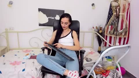 Snapshot of jessystarrr chatting on 20, 1, 2025 Jessy online show from 20, 1, 2025