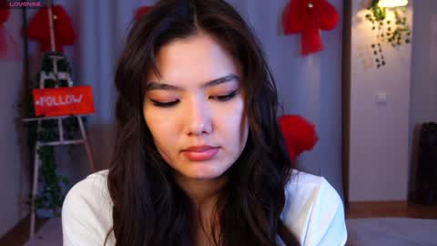 Hi all. My name is Naomi and Im glad to see you in my room  online show from 8, 1, 2025