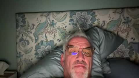 Snapshot of jewlronny chatting on 1, 11, 2025 jewlronny online show from 1, 11, 2025