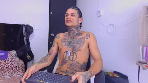 Snapshot of jeykob_23 chatting on 28, 10, 2025 JEYKOB online show from 28, 10, 2025