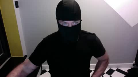 jhendry5050 online show from 24, 11, 2025