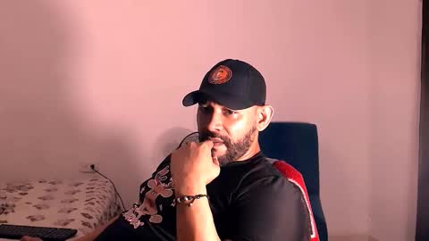 En moreno online show from 24, 11, 2025