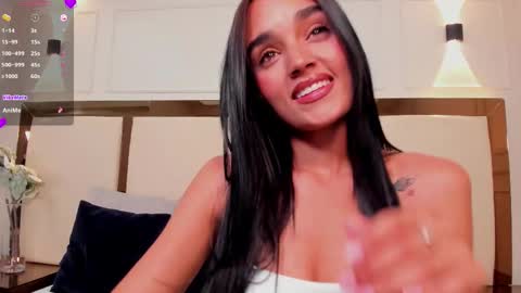 Snapshot of jhoanaduran_ chatting on 10, 10, 2025 Jhoana online show from 10, 10, 2025