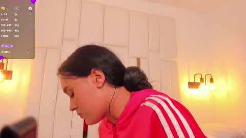 Snapshot of jhoanaduran_ chatting on 25, 10, 2025 Jhoana online show from 25, 10, 2025