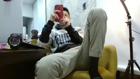 Snapshot of jhongrey2 chatting on 9, 10, 2025 jhon online show from 9, 10, 2025
