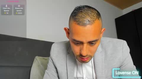 Snapshot of jhonyalzate chatting on 7, 2, 2026 Jhony Alzate online show from 7, 2, 2026