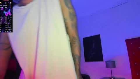 Snapshot of jhonymiller chatting on 1, 10, 2025 jhonymiller online show from 1, 10, 2025