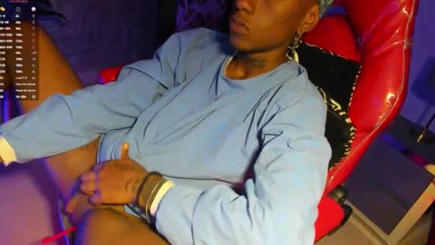 Snapshot of jhonymiller chatting on 31, 10, 2025 jhonymiller online show from 31, 10, 2025