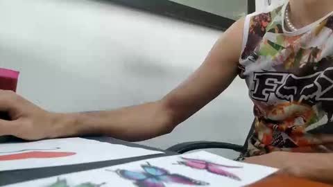 Snapshot of jhosuamoore chatting on 8, 3, 2025 Jhosuamoore online show from 8, 3, 2025