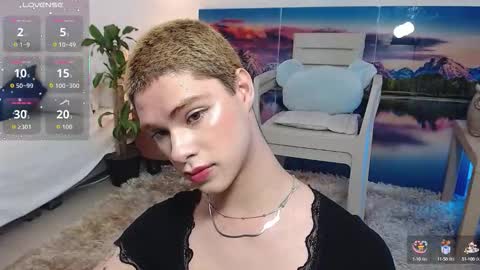 Snapshot of jhuan_cute chatting on 9, 10, 2025 Jhuan Nhez online show from 9, 10, 2025