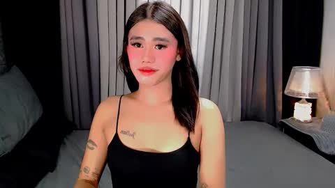 Snapshot of jhuliana_and_charles_room chatting on 2, 11, 2025 jhuliana_and_charles_room online show from 2, 11, 2025