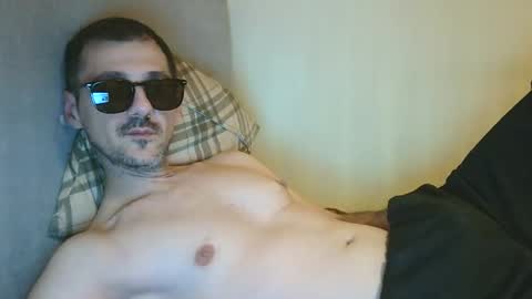 Snapshot of jimboyxxx00 chatting on 28, 11, 2025 jimboyxxx00 online show from 28, 11, 2025