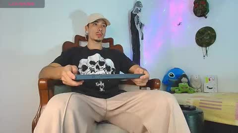 Jimm  Independent Model  online show from 9, 11, 2025