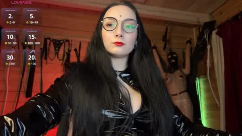 Jinhee Noir online show from 8, 4, 2026