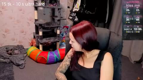 joan_wilson online show from 14, 10, 2025