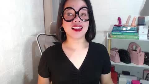 Joana online show from 6, 1, 2025