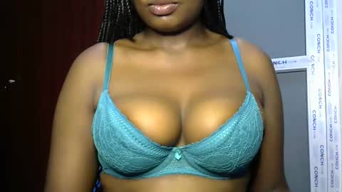 Snapshot of joankein_255 chatting on 10, 9, 2025 varl online show from 10, 9, 2025