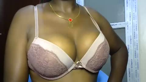 Snapshot of joankein_255 chatting on 30, 9, 2025 varl online show from 30, 9, 2025