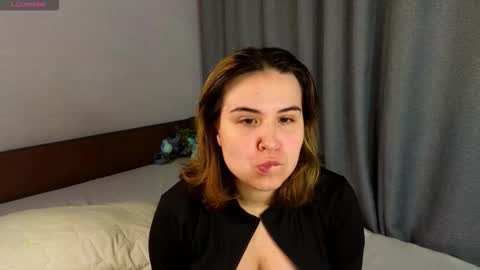 Snapshot of joann_dean chatting on 9, 10, 2025 Jolie and Elizabet online show from 9, 10, 2025