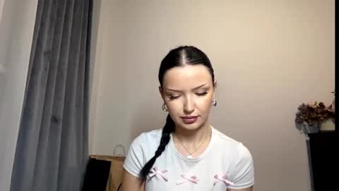 Joan online show from 27, 3, 2026