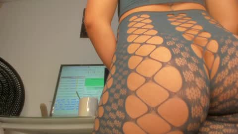 Snapshot of joanyo_brown chatting on 30, 12, 2024 joanyo_brown online show from 30, 12, 2024