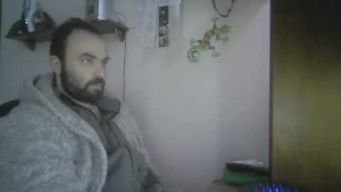 joaodias_18 online show from 8, 1, 2025