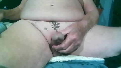 Snapshot of joehornet71 chatting on 5, 1, 2025 joehornet71 online show from 5, 1, 2025