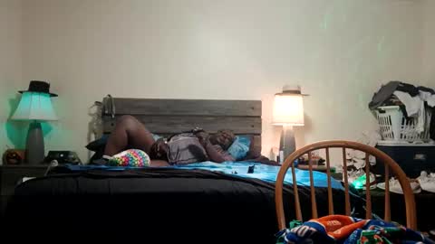 Snapshot of joemamma720 chatting on 14, 12, 2025 joemamma720 online show from 14, 12, 2025