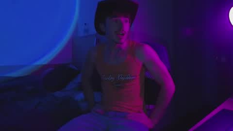 Snapshot of joeosulli2024 chatting on 21, 10, 2025 JoeOsulli online show from 21, 10, 2025