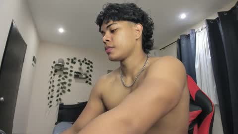 Snapshot of johan_beley_7k chatting on 14, 10, 2025 Johan Beley online show from 14, 10, 2025