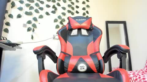 Snapshot of johan_beley_7k chatting on 19, 10, 2025 Johan Beley online show from 19, 10, 2025