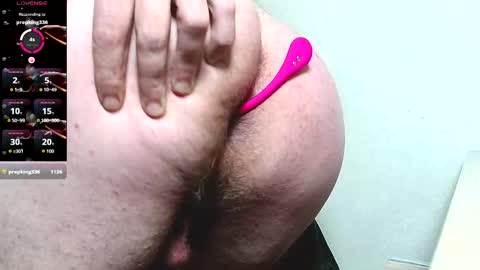 Snapshot of johanbarker chatting on 24, 11, 2025 Johan online show from 24, 11, 2025