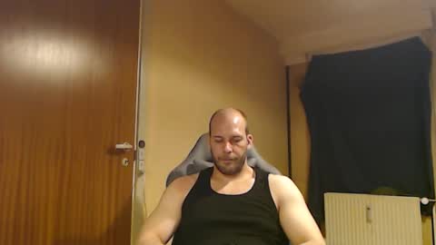 john1212124 online show from 4, 10, 2025